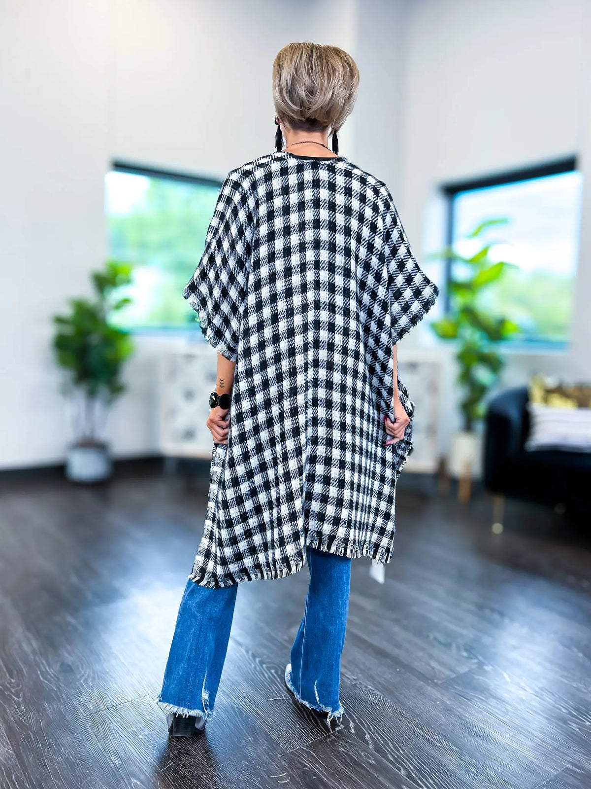Buffalo Plaid Kimono | White Urbanista