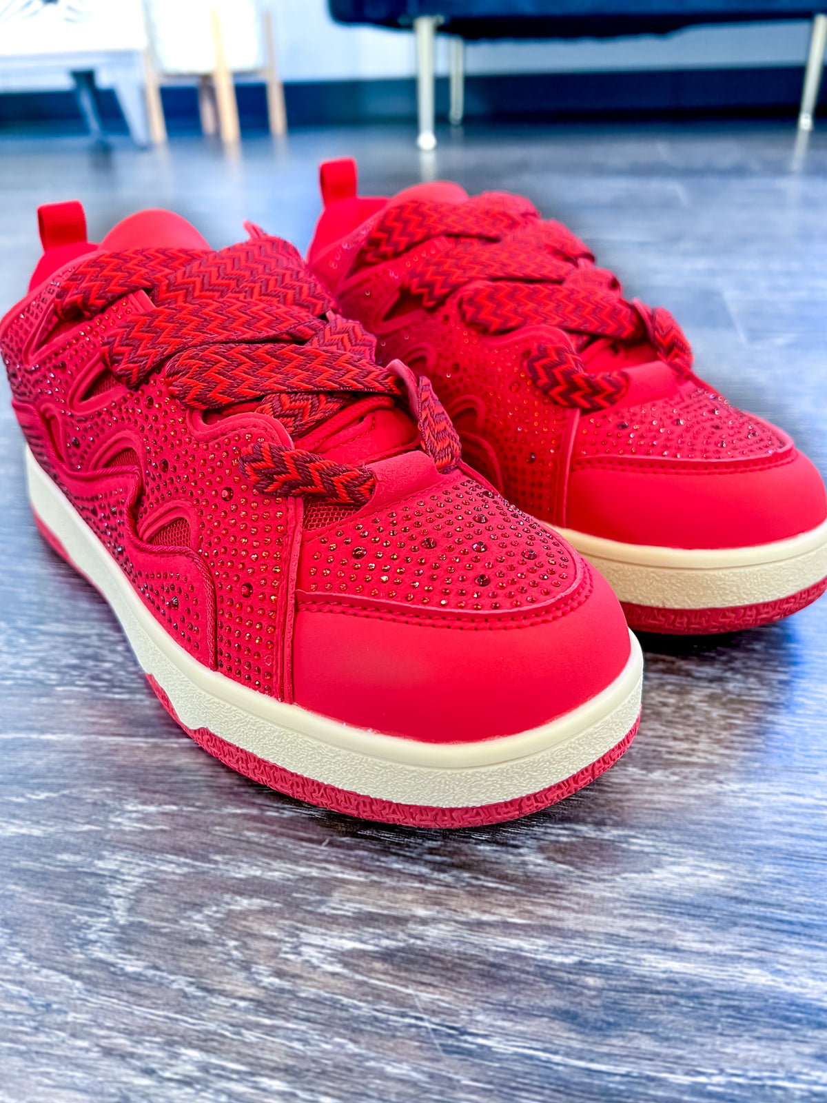 Cruz Sneakers | Red - The ZigZag Stripe