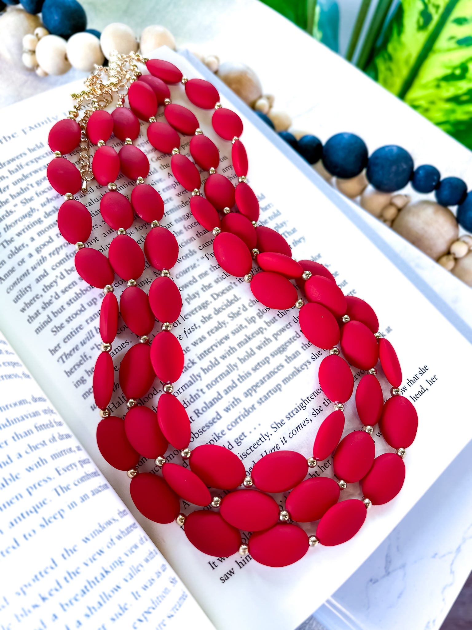 Colored Oval Necklace | Red