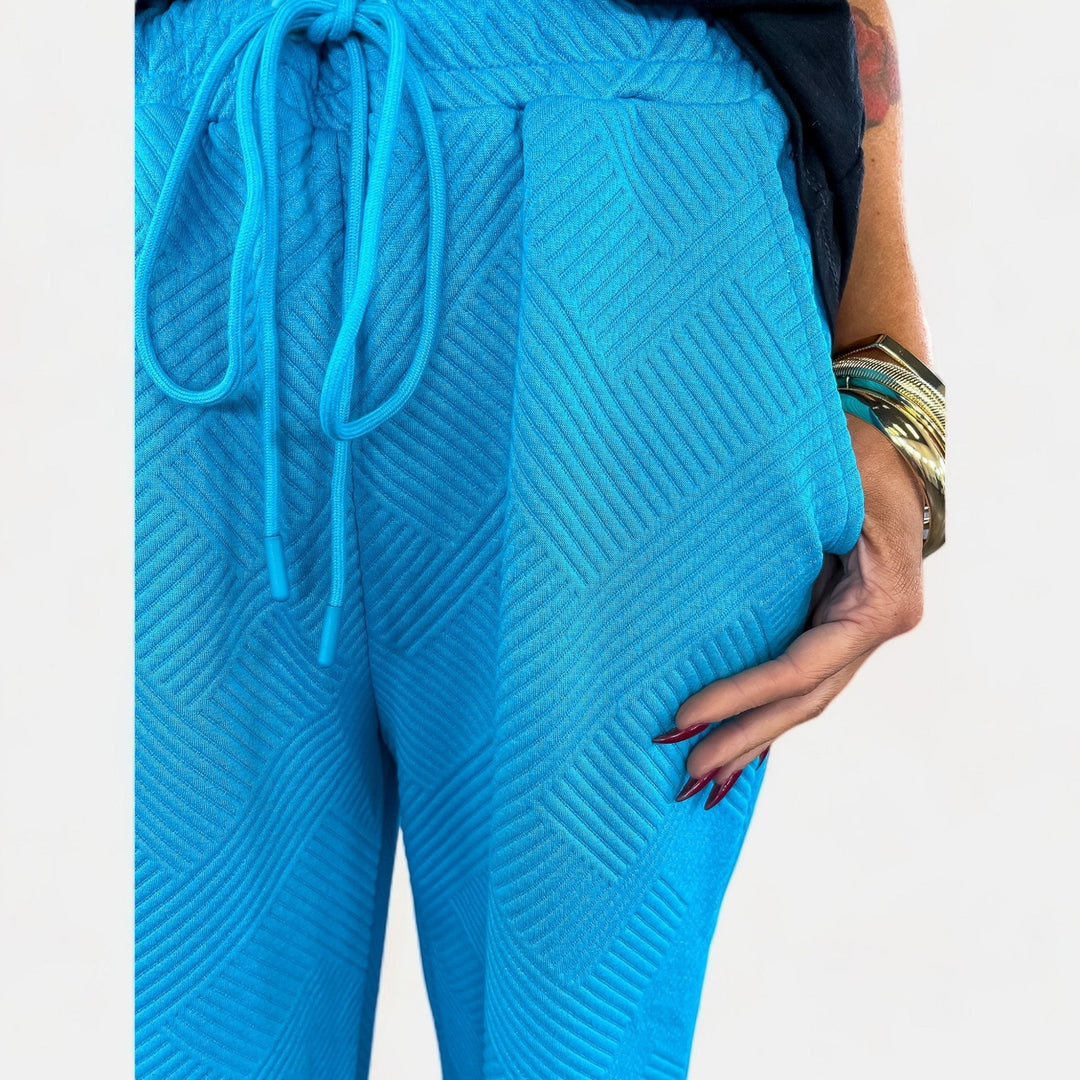 Aqua Textured Crop Pants