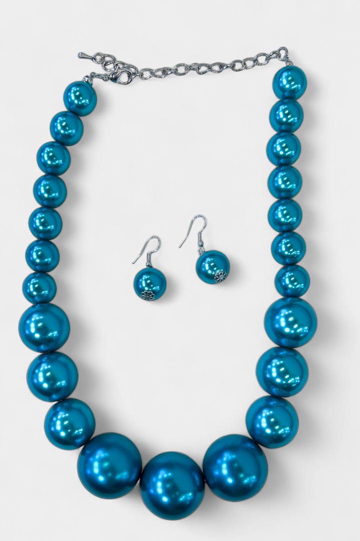 Aqua Large Pearl Necklace Set