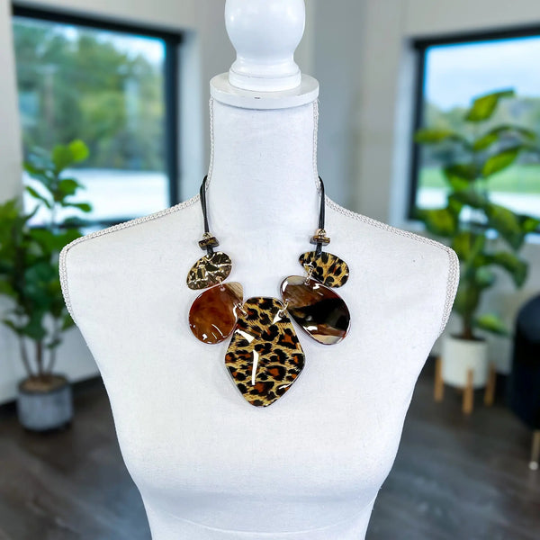 Abstract Resin Necklace | Leopard Wona Trading