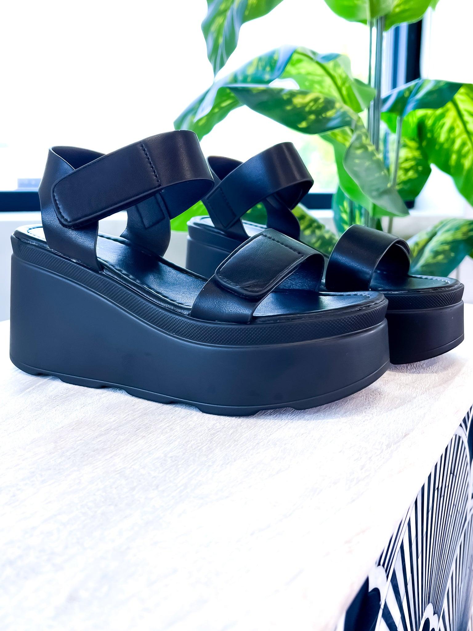 Ronda Platform Sandals | Black - The ZigZag Stripe